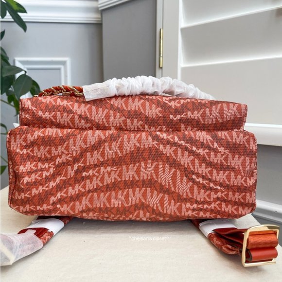 🔥NeW! Michael Kors Animal Print Backpack &amp; Card Case - Picture 8 of 16